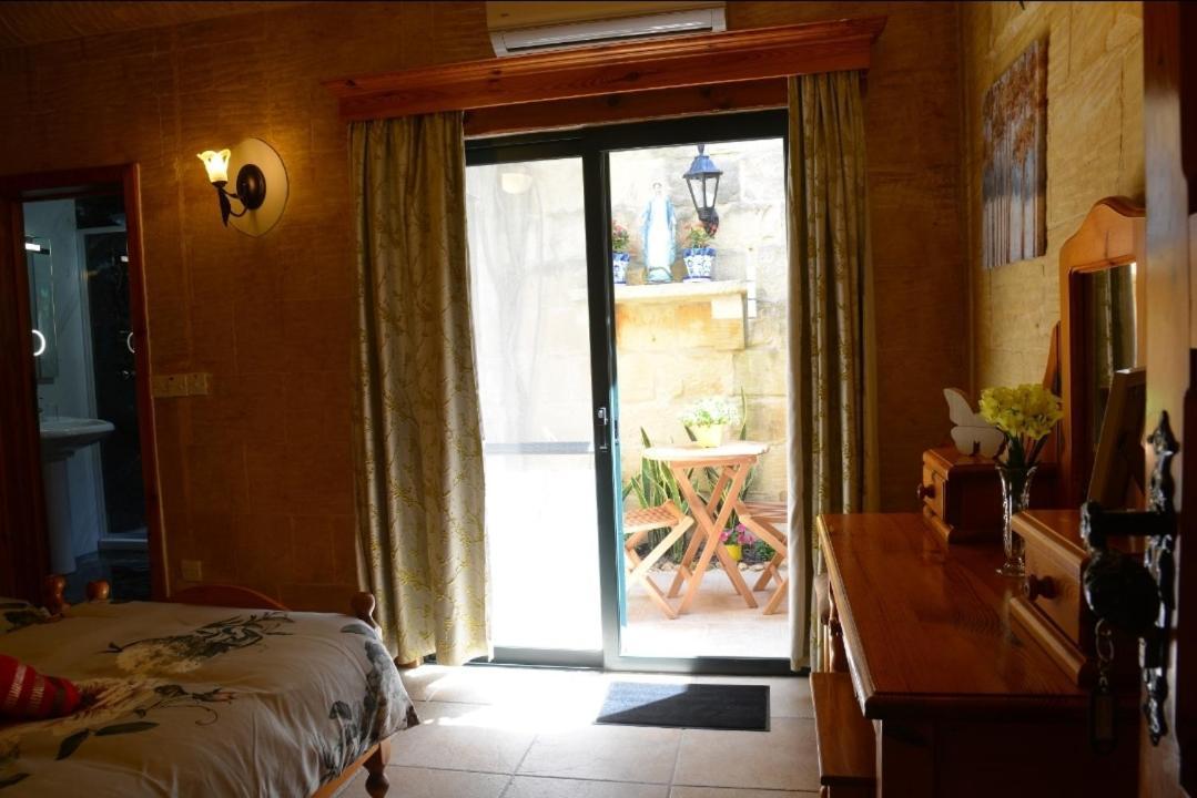 Ta' Nikola Farmhouse, ซากฮรา ภายนอก รูปภาพ